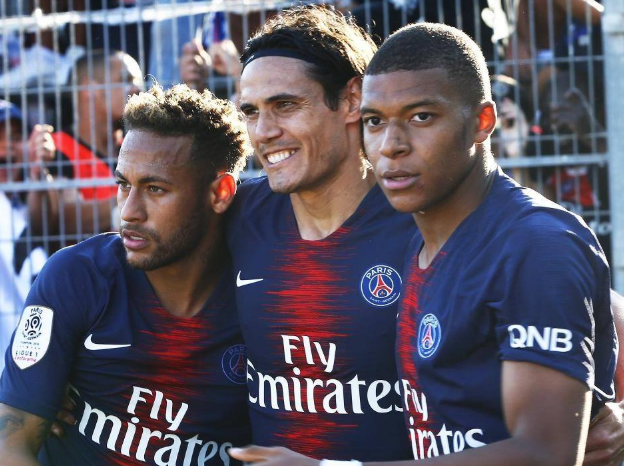  巴黎圣日耳曼主场告捷，姆巴佩梅开二度展锋芒