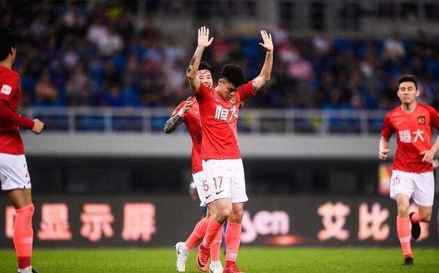  红军锋线火力全开，利物浦主场大胜伯恩茅斯